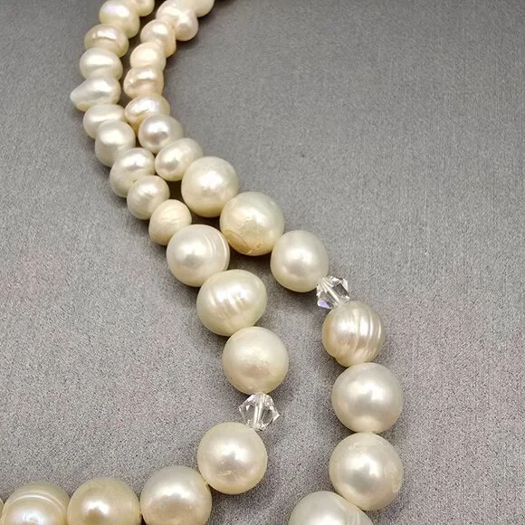 VTG White Graduated Baroque Pearl Necklace 22" Sterling Toggle Crystal Accents - Picture 4 of 13